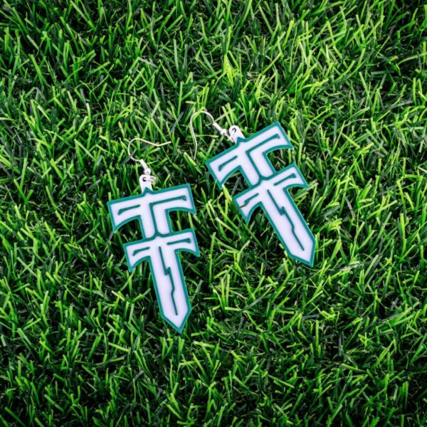 Themer Titans Earrings